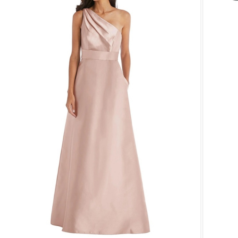 Alfred Sung Formal Dress